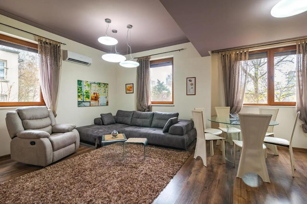 Appartement Cosy Luxury Flat In The Centrum- 90Sqm - 3 Rooms. Varna